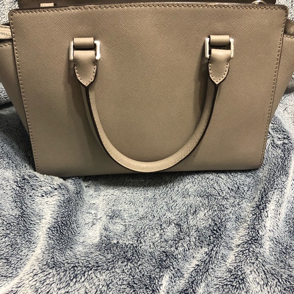 Michael Kors Handbag *grey* - Picture 4 of 8